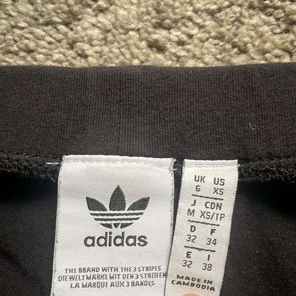 adidas ankle length yoga pants, XS - Picture 3 of 5